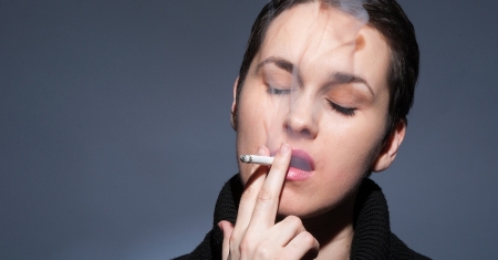 A dohányzás hatása az arcbőrre